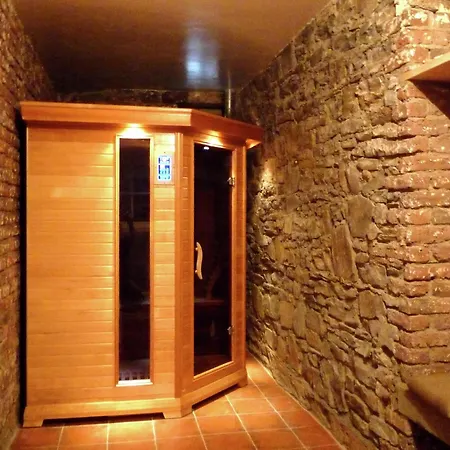 빌라 Spacious Spa Villa With Garden *