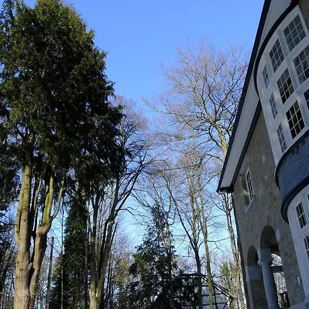 빌라 Spacious Spa Villa With Garden 스파