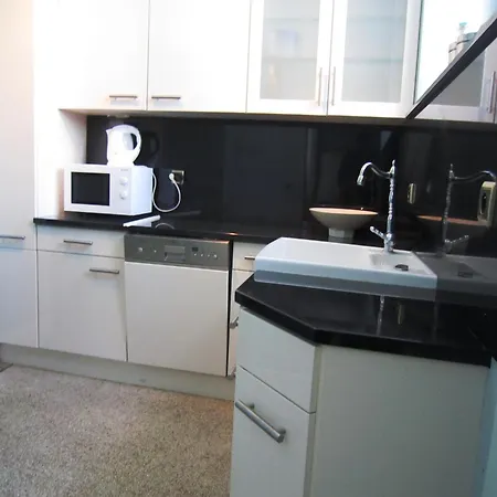 빌라 Spacious Spa Villa With Garden *
